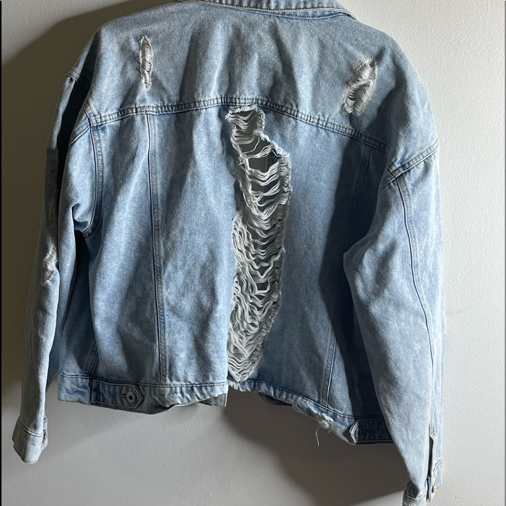 Distressed Ripped Light-wash Jean Jacket - Picture 2 of 4